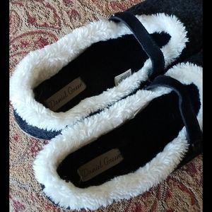 danielle green slippers